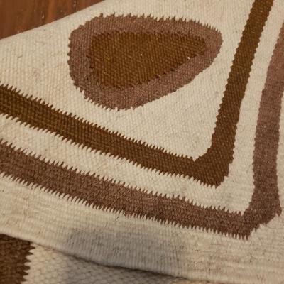 6' x 4' Cream & Brown Wool Rug (LR-KD)