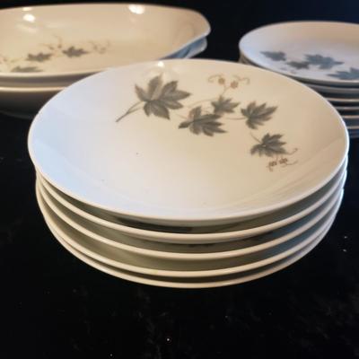 Noritake Wild Ivy China (LR-KD)