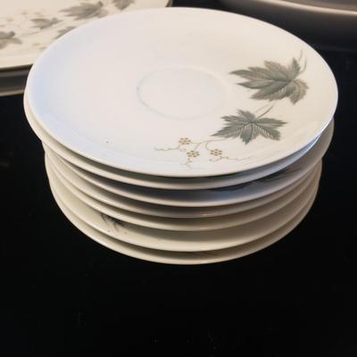 Noritake Wild Ivy China (LR-KD)