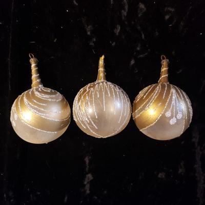 Pier 1 Silver and Gold Christmas (LR-KD)