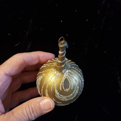 Pier 1 Silver and Gold Christmas (LR-KD)