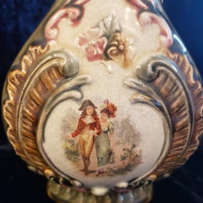 Victorian Style Bookends and Vase (LR-KD)