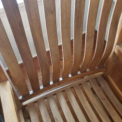 Large Wooden Rocking Chair with Qulited Cover (LR-KD)