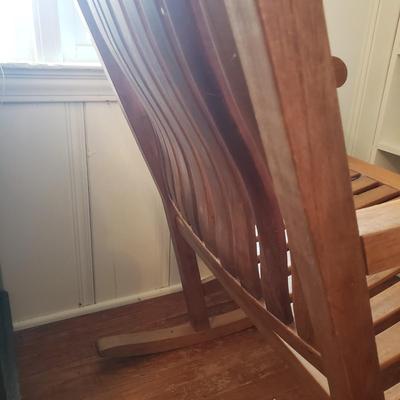 Large Wooden Rocking Chair with Qulited Cover (LR-KD)