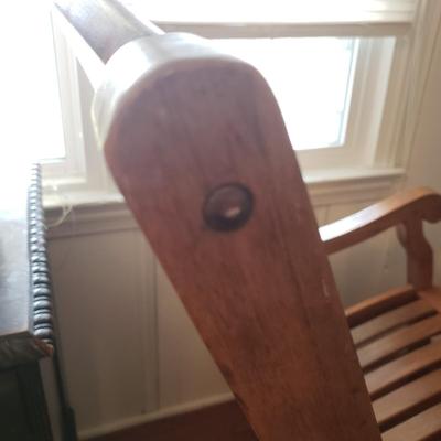 Large Wooden Rocking Chair with Qulited Cover (LR-KD)