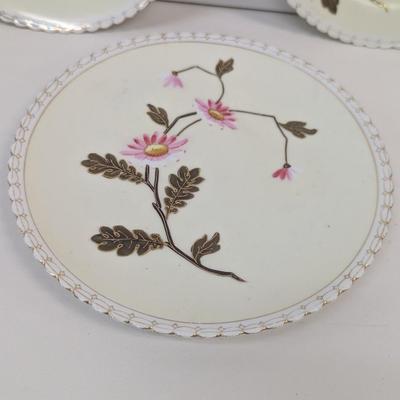 Blue Shield Or Bee Hive Mark 19 Century Plates