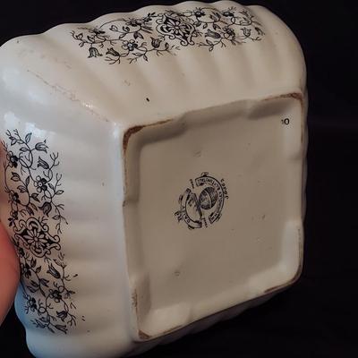 Antique WH Grindley & Co Tunstall Daisy Transferware Dishes (B2-BBL)
