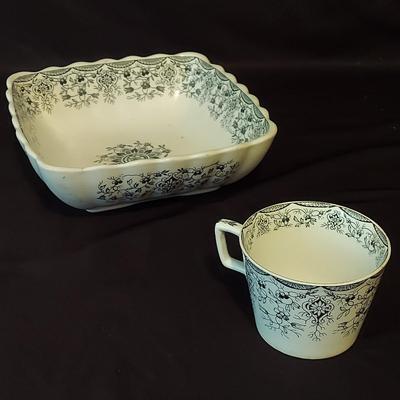 Antique WH Grindley & Co Tunstall Daisy Transferware Dishes (B2-BBL)