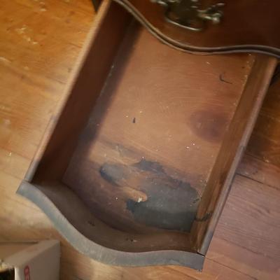 Antique Wooden Claw Foot Desk (LR-KD)