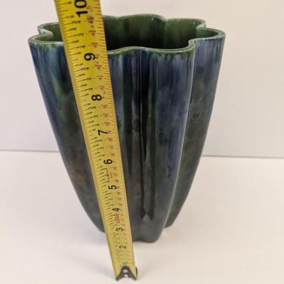 Royal Haeger Royal Hickman Ruffled Iridescent Purple Vase 9" Tall