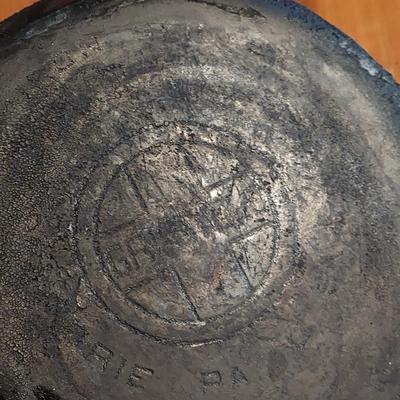 Griswold Cast Iron Skillet (B2-BBL)