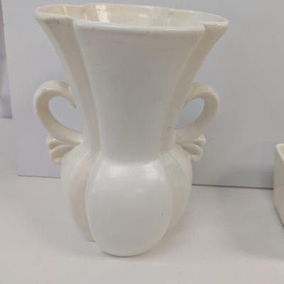 Haeger White Fluted Vase Butterfly Handles 1950's 9" Tall Hull F17 & McCoy Planters