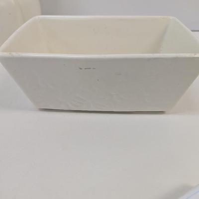 Haeger White Fluted Vase Butterfly Handles 1950's 9" Tall Hull F17 & McCoy Planters