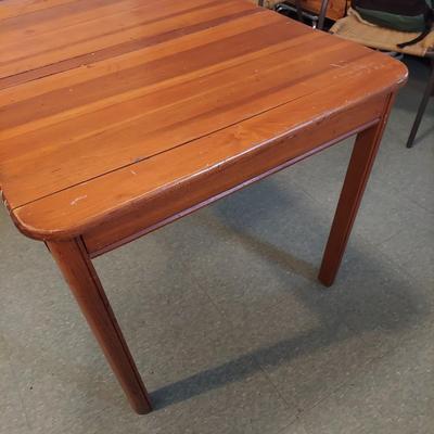 Wooden Farmhouse Table (K-BBL)