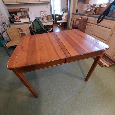 Wooden Farmhouse Table (K-BBL)