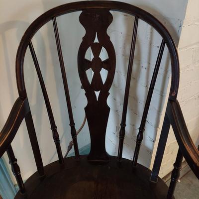 Colonial Style Windsor Chair (K-BBL)