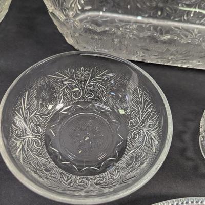 17 Pieces Of Tiara Indiana Glass & Anchor Hocking Dishes #61