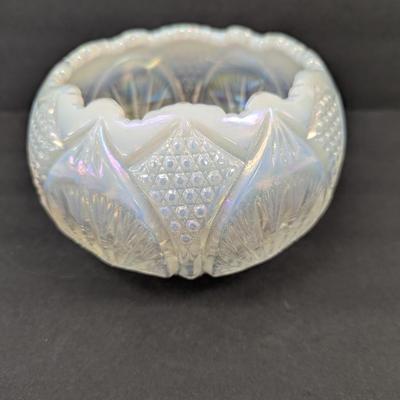 Fenton White Opalescent Rose Bowl