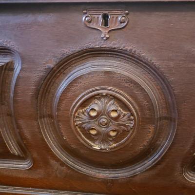 Forest Park Cedar Chest (LR-KD)