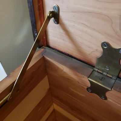 Forest Park Cedar Chest (LR-KD)