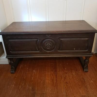 Forest Park Cedar Chest (LR-KD)