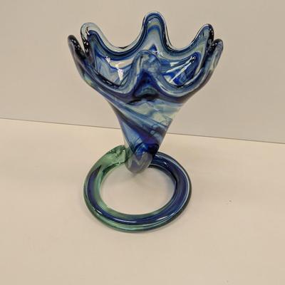 Vintage Sooner Hand Blown Art Glass Swirl Vase With Twisted Stem Base 9 1/2" Tall