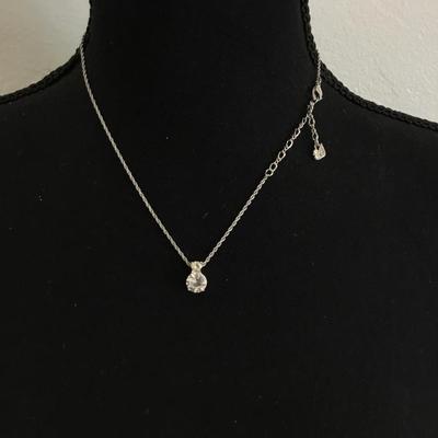 Swarovski Crystal Solitare necklace