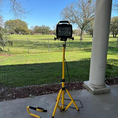 Utilitech Halogen Stand Work Light