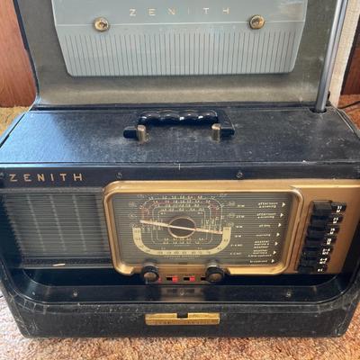 Zenith Trans-Oceanic Radio