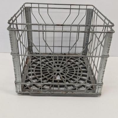 Grocers Dairy Co. 5-68 Milk Crate