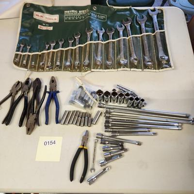 Tool Lot S-K Metric Box Wrench , Craftsman , Huskey , Sockets