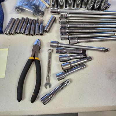 Tool Lot S-K Metric Box Wrench , Craftsman , Huskey , Sockets