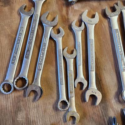 Lot of Tools Craftsman, WorkZone, Screwdrivers, Wrenches SAE Metric