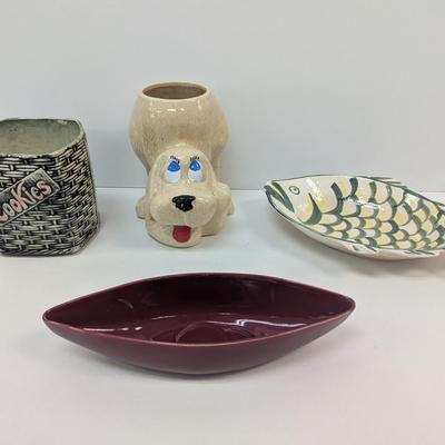 Cookie Jars & Serving Platters