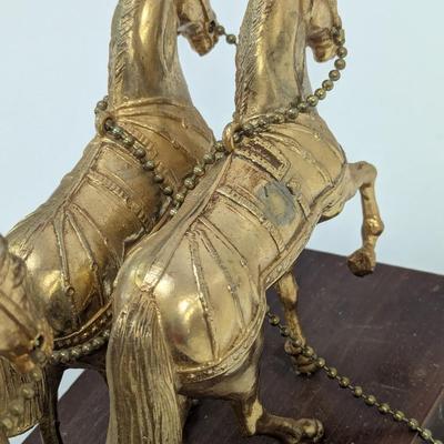 Vintage United Corp Goldtone Metal Horse & Carriage Clock