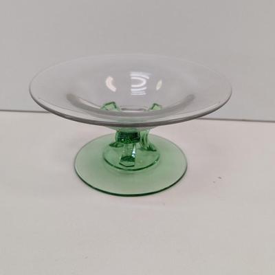 Green Uranium Pedestal Dish