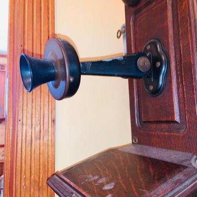 LOT 29: Antique Early 20th Century Wood Wall Crank Telephone