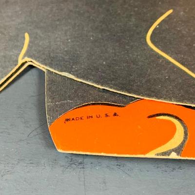 LOT 52: Vintage Assortment Paper Halloween Decorations