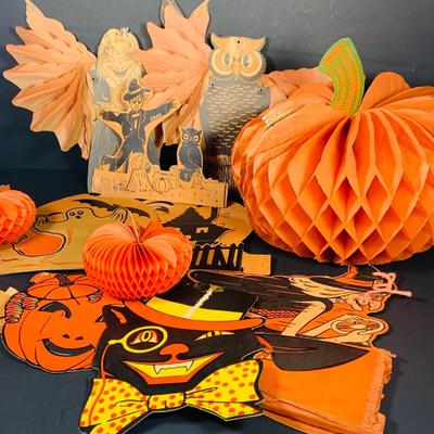 LOT 53: Vintage Collection Halloween Paper Decorations by H. E Luhrs, Beistie and More
