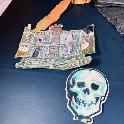 LOT 54: Large Assortment of Vintage Paper Halloween Decorations