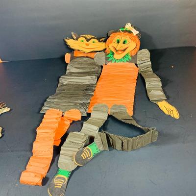 LOT 54: Large Assortment of Vintage Paper Halloween Decorations