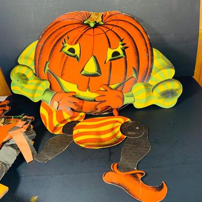 LOT 54: Large Assortment of Vintage Paper Halloween Decorations
