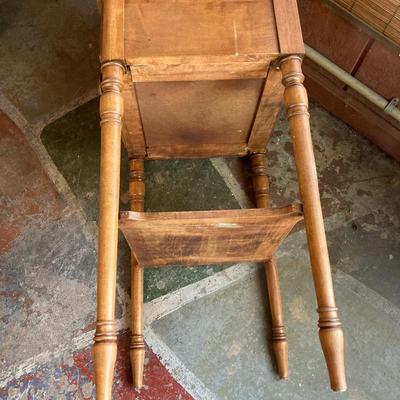 LOT 57: Vintage Kling Wooden Side Table with PRR Locomotive Lamp