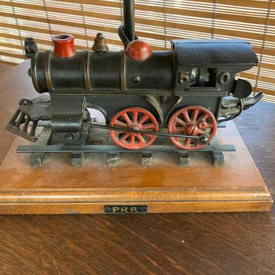 LOT 57: Vintage Kling Wooden Side Table with PRR Locomotive Lamp