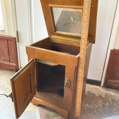 LOT 62: Vintage Wooden Ice Box Cabinet with Dietz Lantern Table Lamp