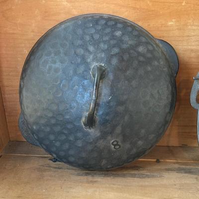 LOT 71: Vintage Cast Iron Dutch Oven 8 with Handle and Skillet / Frying Pan