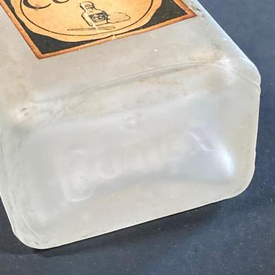 LOT 77: Vintage Lady Head Wall Pocket Vases, Miniature Cutex Botte and More