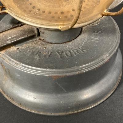 LOT 79: Three Vintage Oil Lanterns - 2 Dietz and 1 Sun Brand