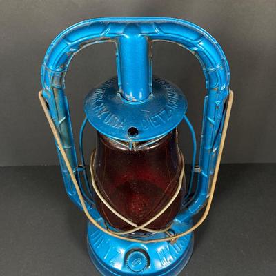 LOT 79: Three Vintage Oil Lanterns - 2 Dietz and 1 Sun Brand