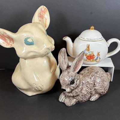 LOT 83: Vintage McCoy Rabbit Cookie Jar, Teleflora Beatrix Potter Teapot & Ceramic Rabbit Figure